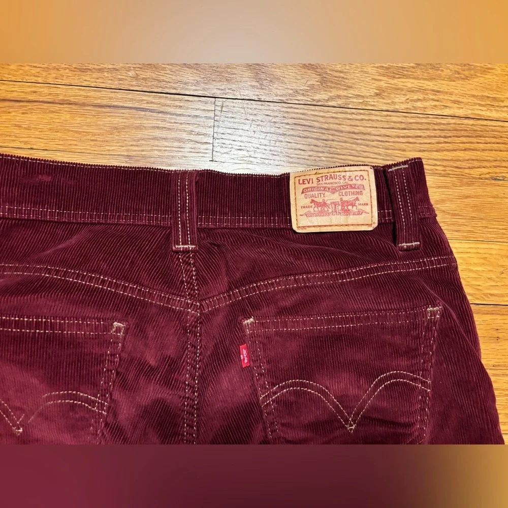 Levi's Women’s Vintage Burgundy Corduroy